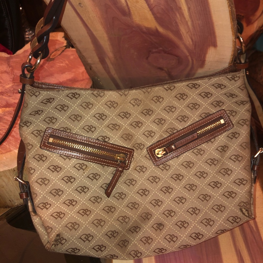 Dooney and Bourke purse